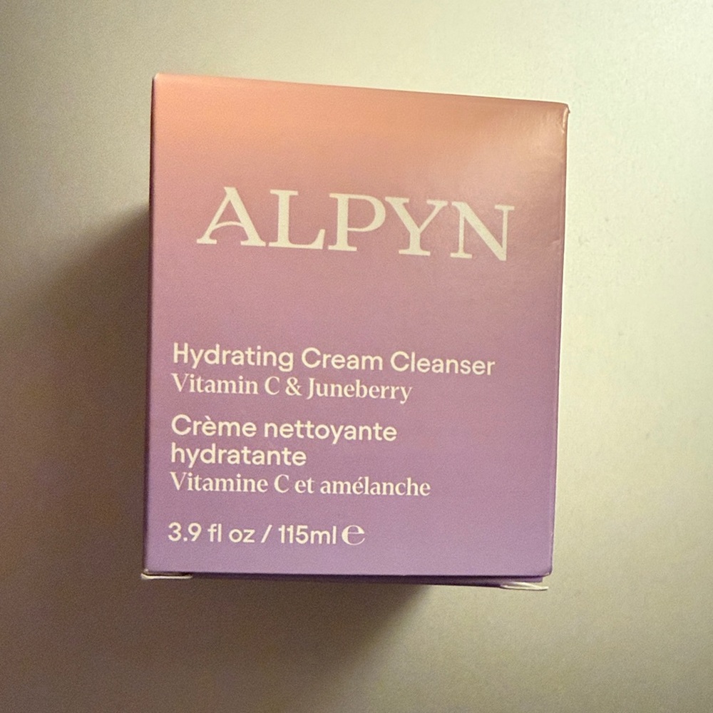 ALPYN BEAUTY Hydrating Cream Cleanser Vitamin C & Juneberry